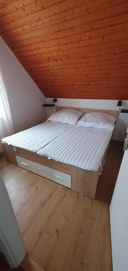 Forrest Apartman Gyenesdiás Buitenkant foto